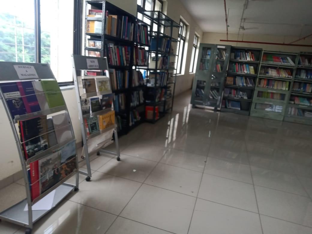 Anantrao Pawar College of Architecture Pune Library photo 3